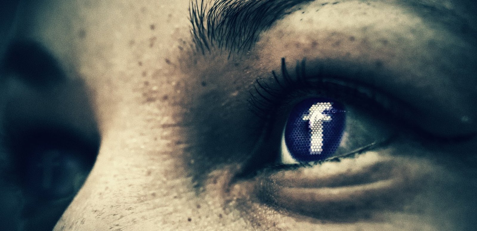 Ransomware gang hacks Facebook account to run extortion ads Ransomware gang hacks Facebook account to run extortion ads